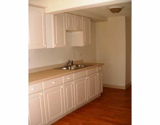 524 Old Farm Road Pittsburgh, PA 15234 - Photo 5 of 8 Kitchen.