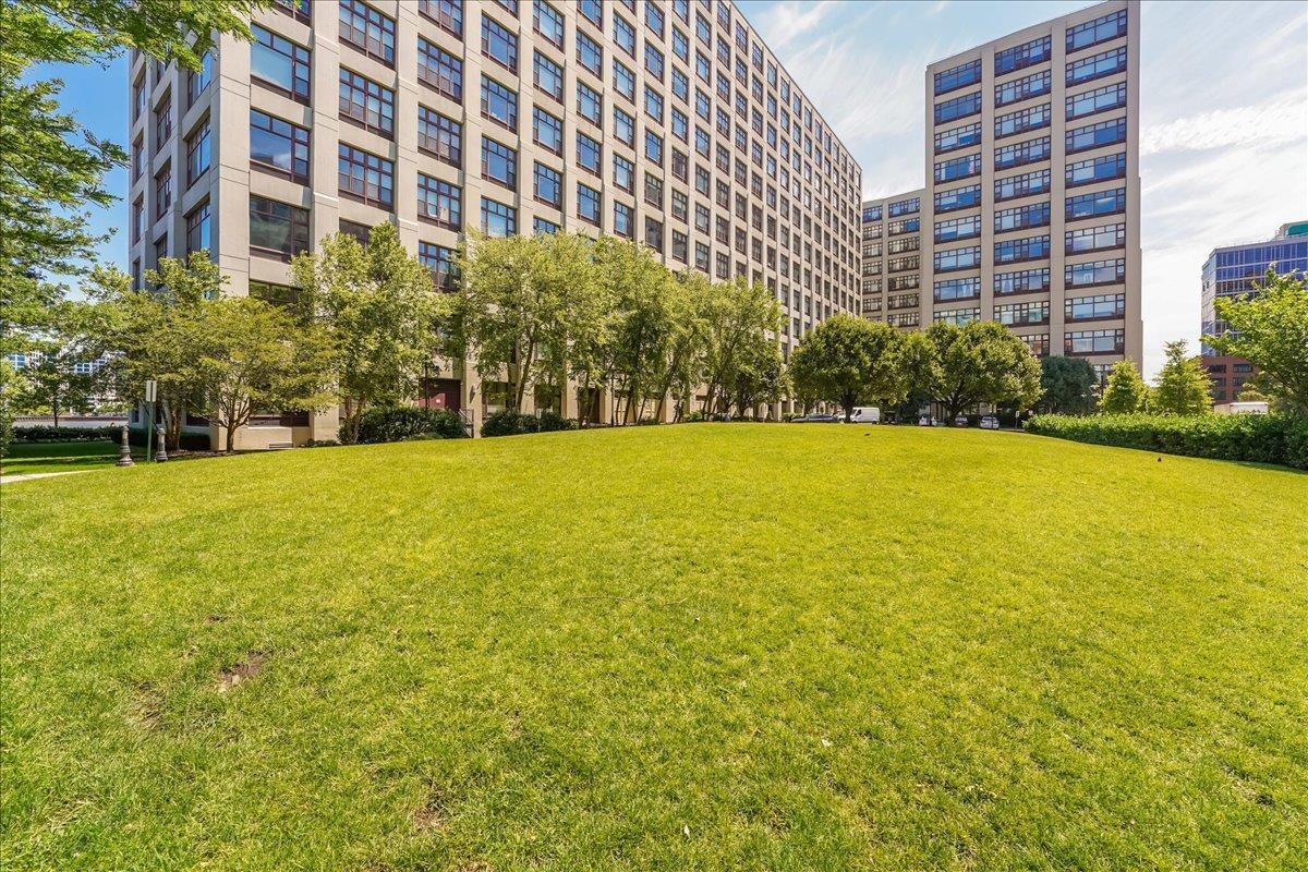 1500 Washington Street, Unit 8K Hoboken, NJ 07030 - Photo 28 of 43 a view of building with yard