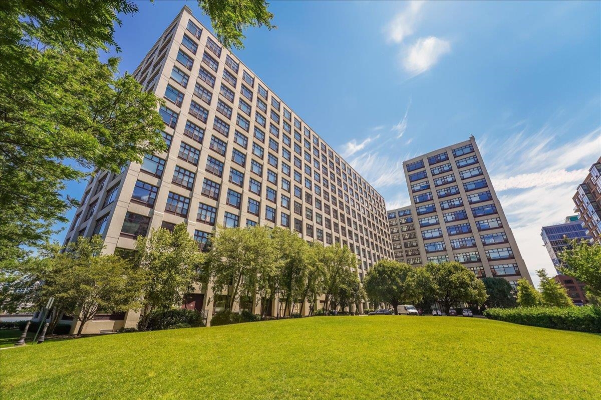 1500 Washington Street, Unit 8K Hoboken, NJ 07030 - Photo 29 of 43 a front view of a building
