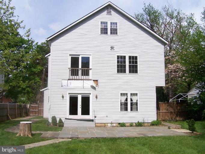 2943 Graham Road Falls Church, VA 22042 - Photo 2 of 11 Exterior (Rear)