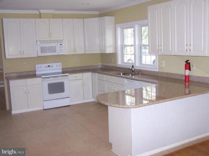 2943 Graham Road Falls Church, VA 22042 - Photo 3 of 11 Kitchen