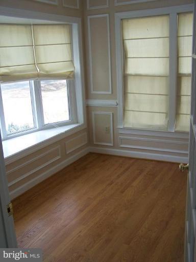 2943 Graham Road Falls Church, VA 22042 - Photo 5 of 11 Den