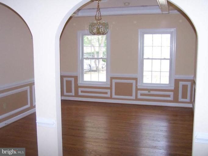 2943 Graham Road Falls Church, VA 22042 - Photo 6 of 11 Dining Room