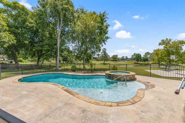 $950,000 | 1723 Opal Trail, Willis, TX 77378