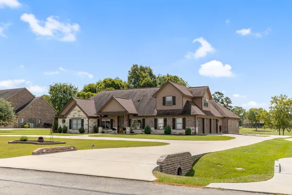 $950,000 | 1723 Opal Trail, Willis, TX 77378