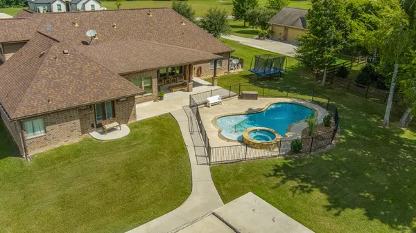 $950,000 | 1723 Opal Trail, Willis, TX 77378
