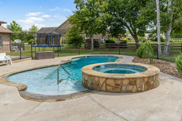 $950,000 | 1723 Opal Trail, Willis, TX 77378