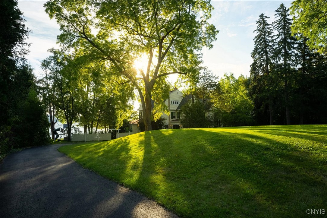 1870 West Lake Road Skaneateles, NY 13152 - Photo 13 of 37