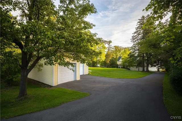 $7,900,000 | 1870 West Lake Road, Skaneateles, NY 13152