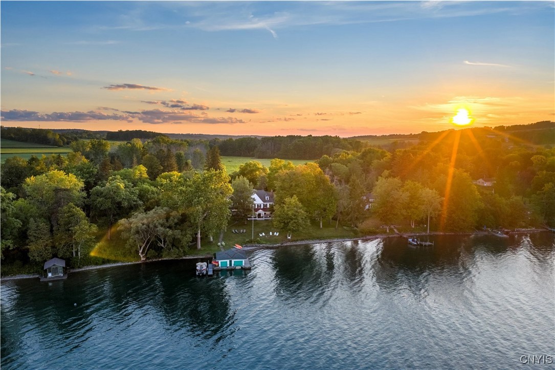 1870 West Lake Road Skaneateles, NY 13152 - Photo 4 of 37