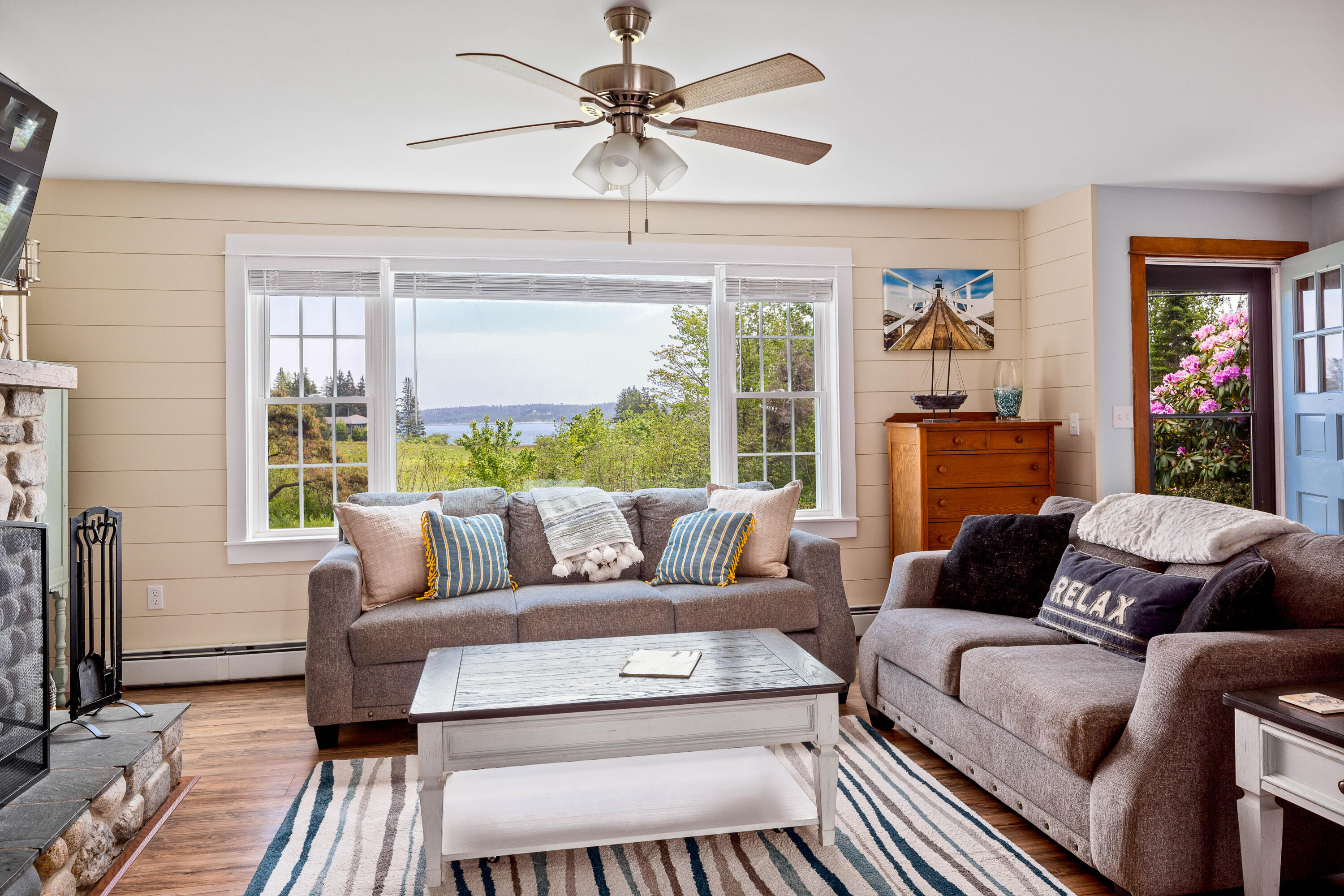 31 Drift Inn Road Tenants Harbor, ME 04860 - Photo 2 of 18 31DriftInn_09_SS_mls