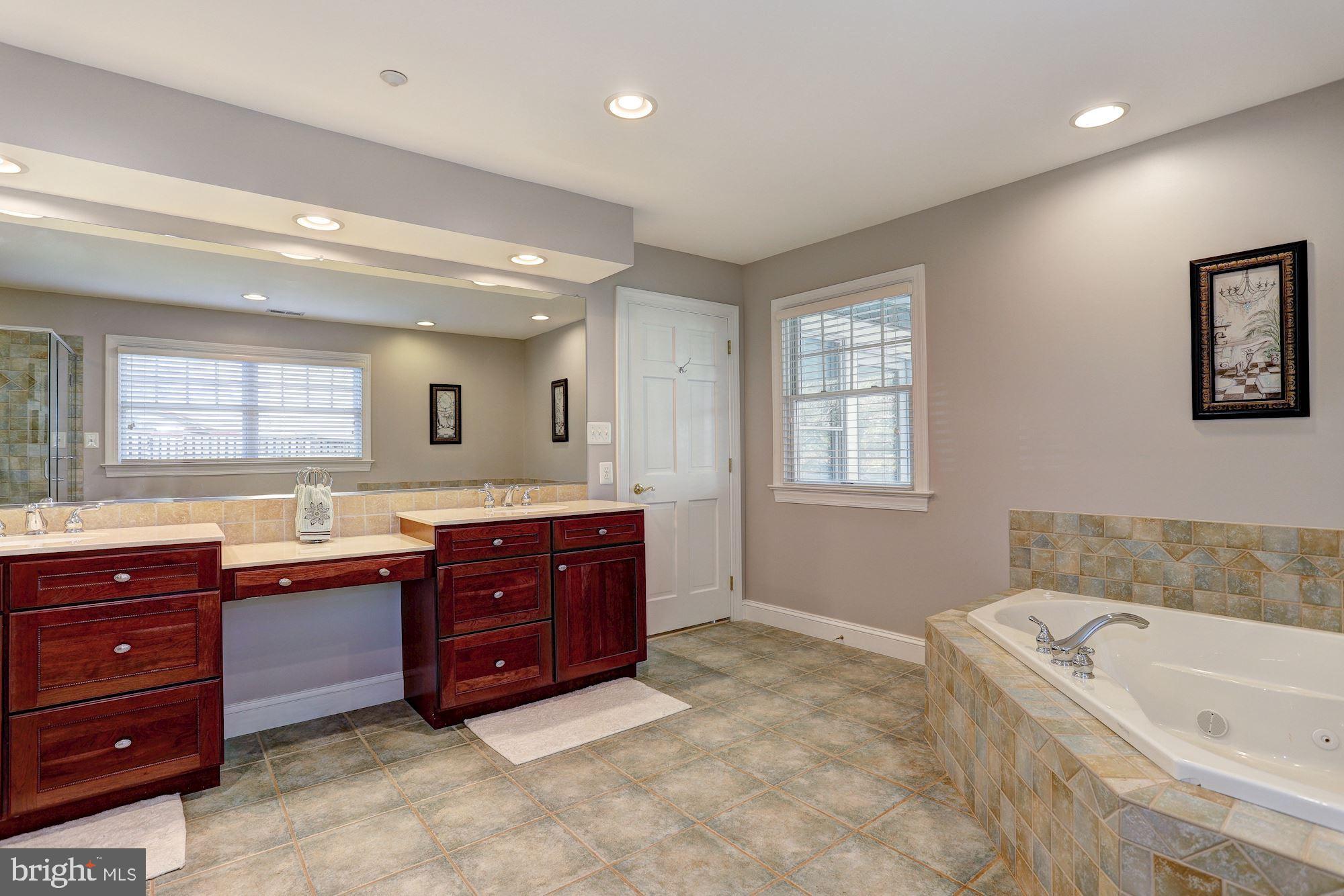 390 Ridgely Avenue Annapolis, MD 21401 - Photo 15 of 32 Double Sink Vanity