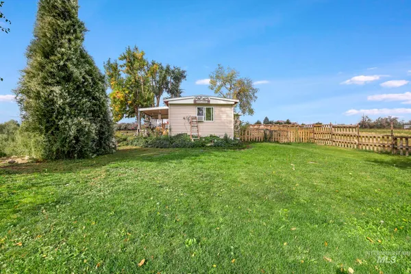 $330,000 | 4343 North 1200 East, Buhl, ID 83316
