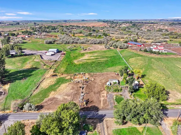 $330,000 | 4343 North 1200 East, Buhl, ID 83316