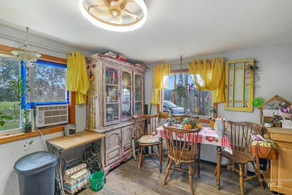 $330,000 | 4343 North 1200 East, Buhl, ID 83316