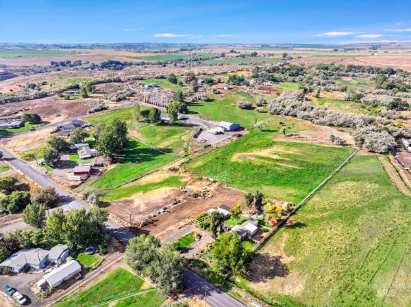 $330,000 | 4343 North 1200 East, Buhl, ID 83316