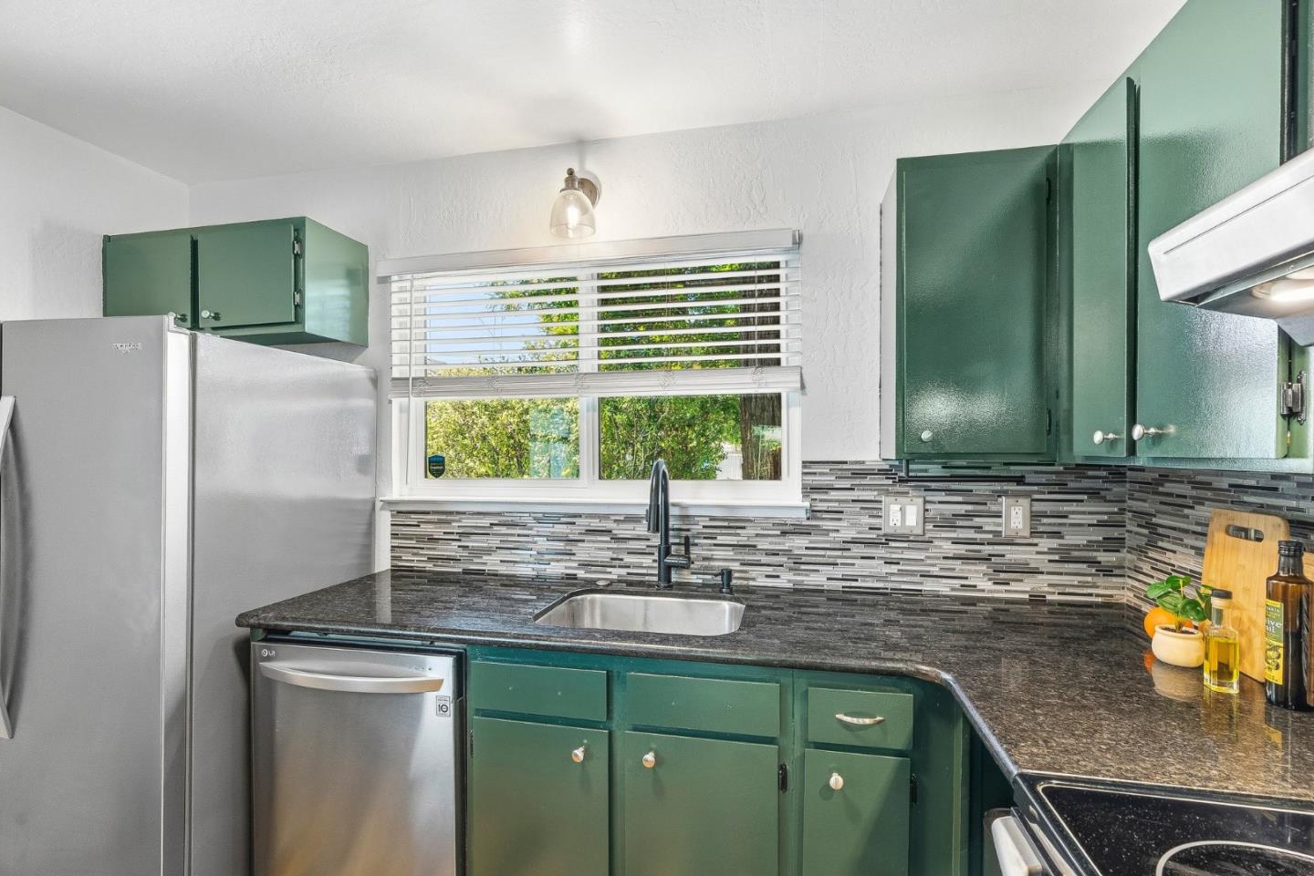 1200 Capitola Road, Unit 7 Santa Cruz, CA 95062 - Photo 7 of 44