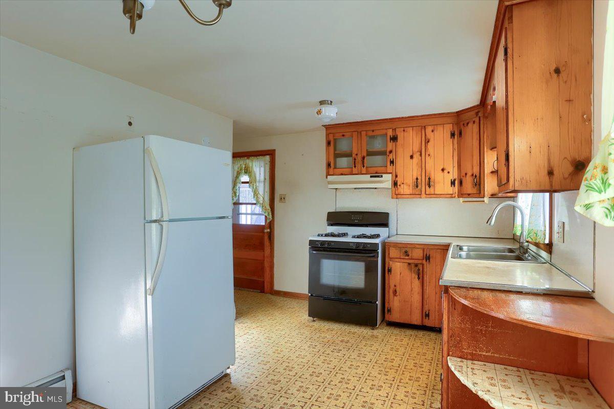 650 Black Rock Road Hanover, PA 17331 - Photo 8 of 36