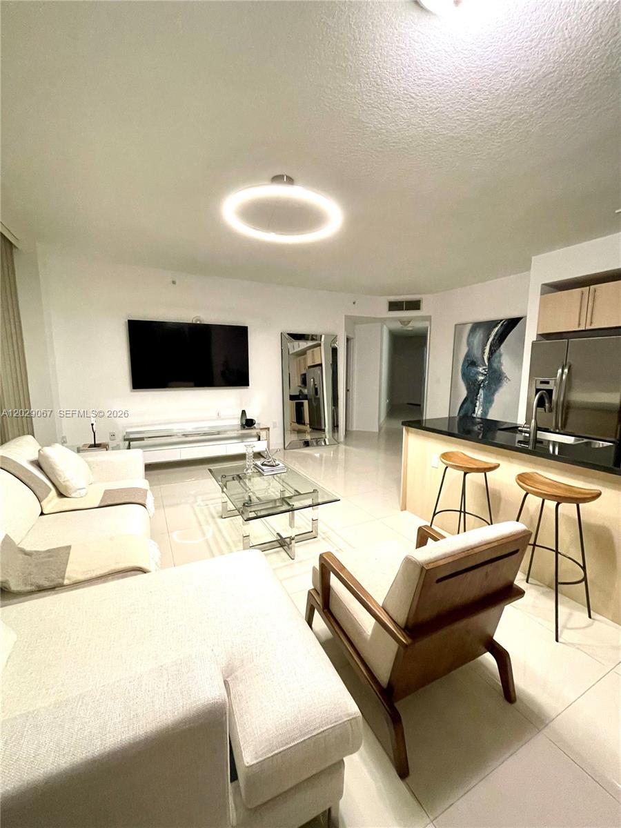 79 Southwest 12th Street, Unit 2407S Miami, FL 33130 - Photo 4 of 39