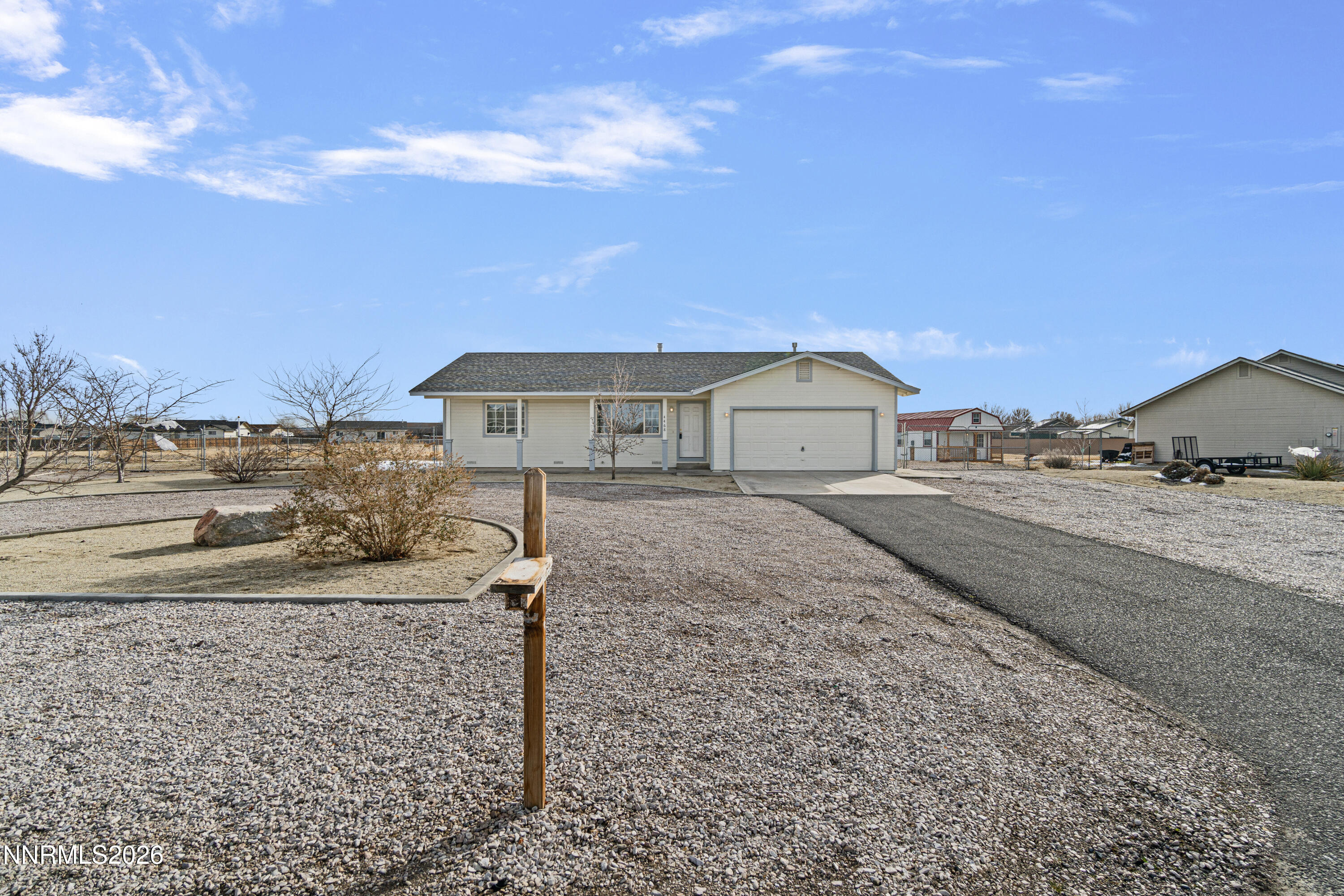 4468 Hawk Drive Fallon, NV 89406 - Photo 2 of 26 DSC07169