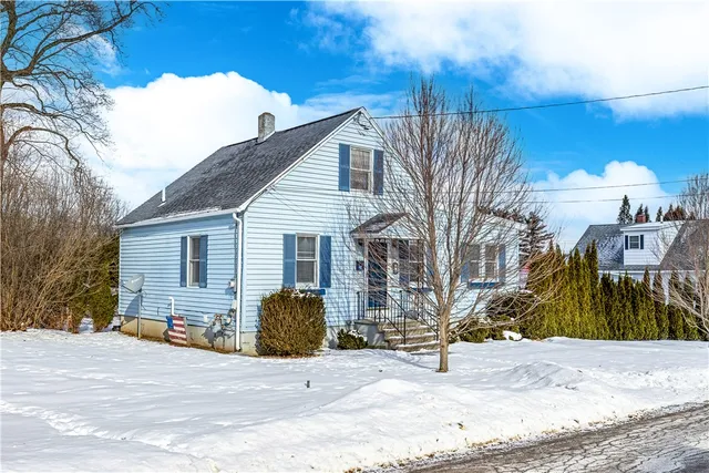 $229,900 | 8 Pleasantview Place, Whitestown, NY 13492