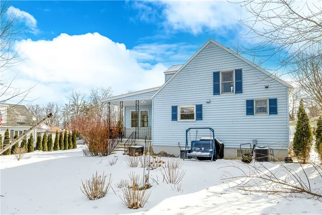 $229,900 | 8 Pleasantview Place, Whitestown, NY 13492