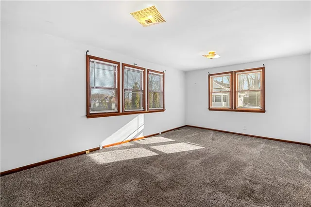 $229,900 | 8 Pleasantview Place, Whitestown, NY 13492