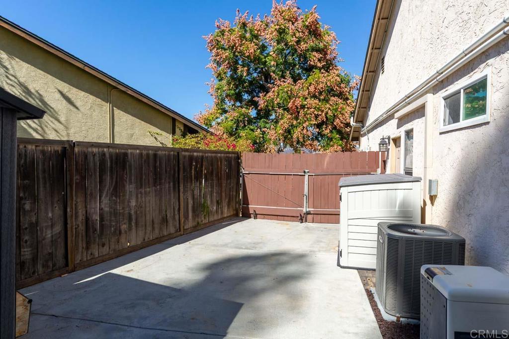 11061 Crystal Springs Road Santee, CA 92071 - Photo 30 of 30 a backyard of a house