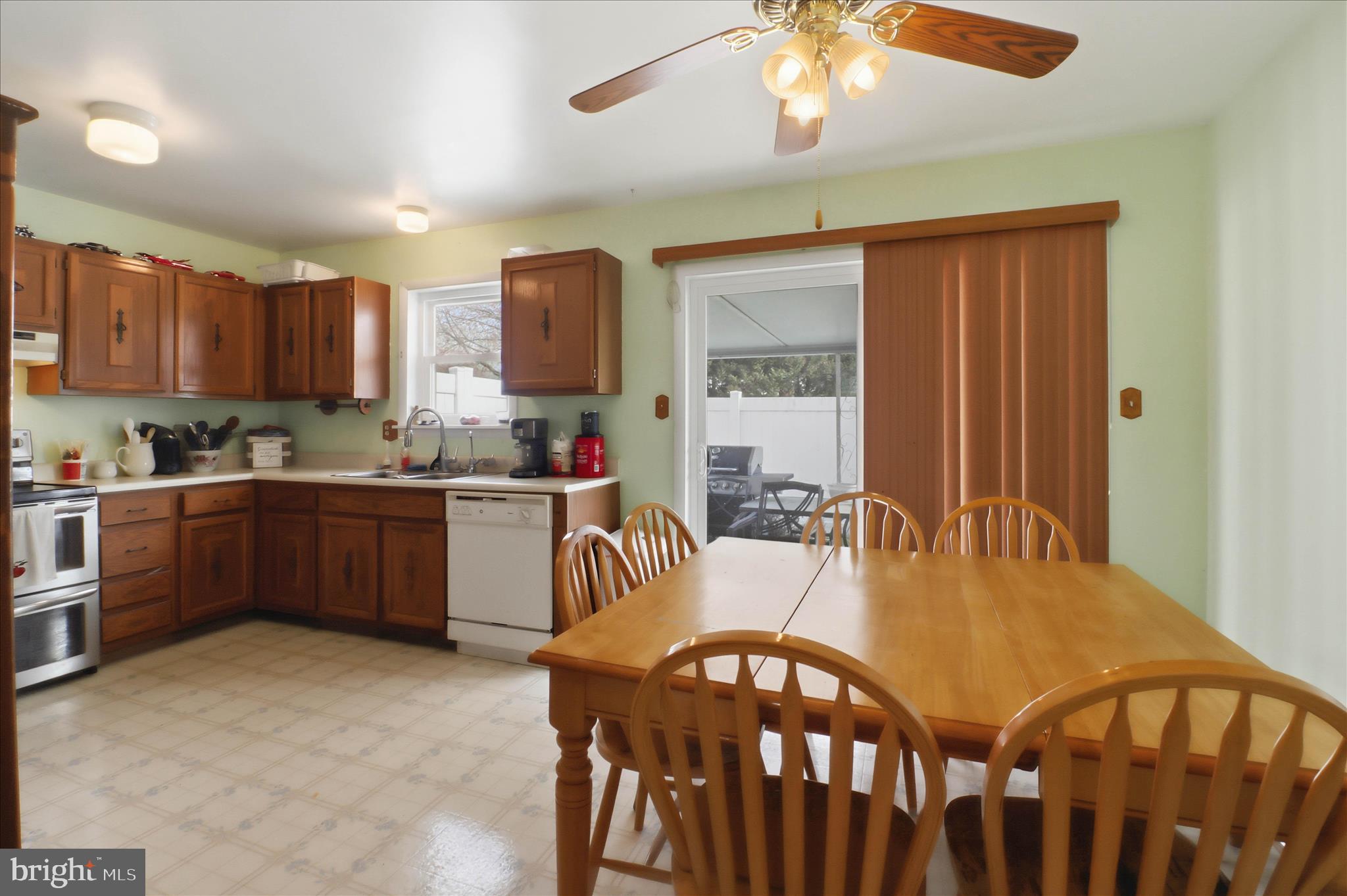 497 Crosswinds Drive Lititz, PA 17543 - Photo 9 of 37