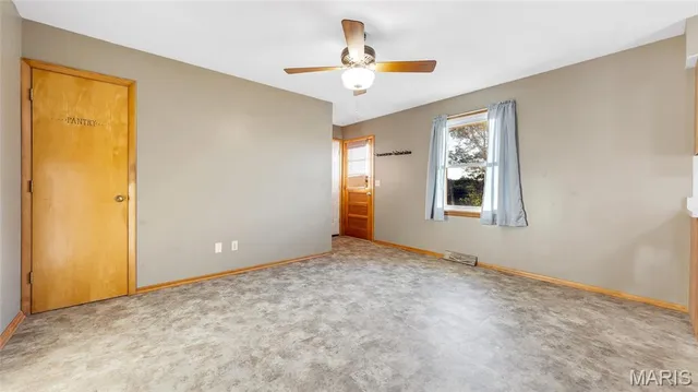 $819,999 | 762 Cave Farm Road, Troy, MO 63379