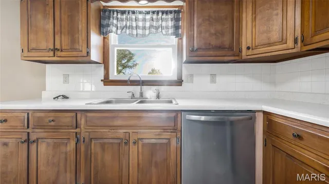 $819,999 | 762 Cave Farm Road, Troy, MO 63379