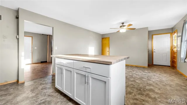 $819,999 | 762 Cave Farm Road, Troy, MO 63379