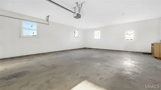 $819,999 | 762 Cave Farm Road, Troy, MO 63379