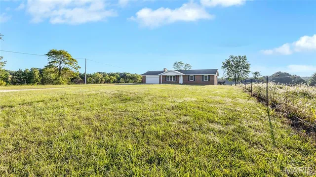 $819,999 | 762 Cave Farm Road, Troy, MO 63379