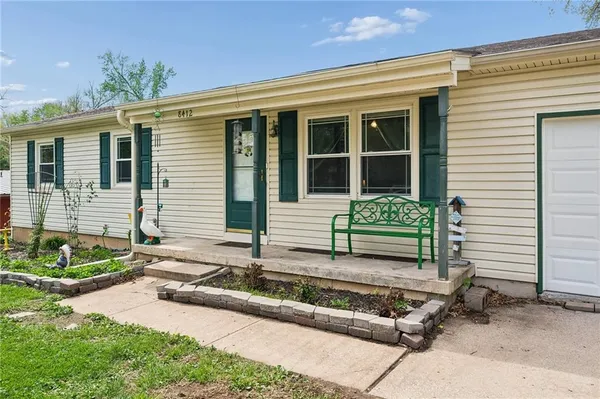 $259,900 | 8412 England Street, Overland Park, KS 66212