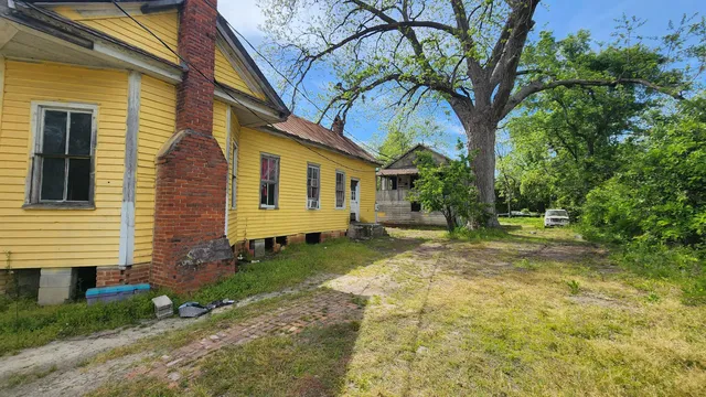 $100,000 | 2099 Legrand Smoak Street, Cordova, SC 29039