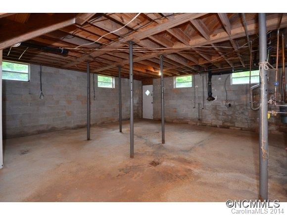 517 Tugaloo Road Landrum, SC 29356 - Photo 12 of 14 a view of an empty room