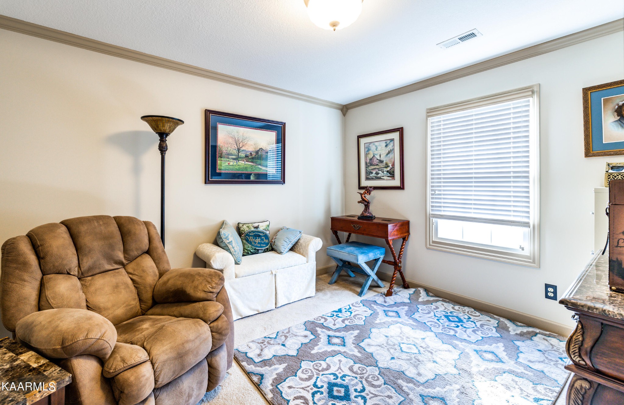 9043 Rocky Ridge Way, Unit 9 Knoxville, TN 37924 - Photo 18 of 31 a living room with furniture and a window