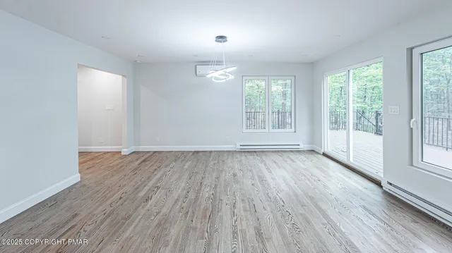 $699,900 | 5806 Decker Road, Bushkill, PA 18324