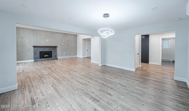 $699,900 | 5806 Decker Road, Bushkill, PA 18324