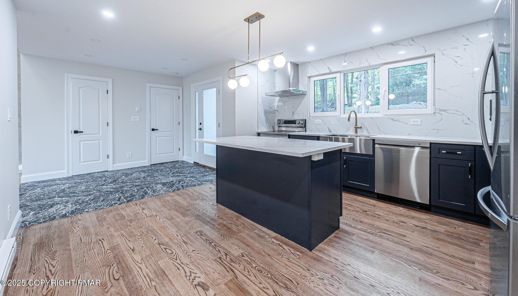 5806 Decker Road Bushkill, PA 18324 - Photo 27 of 76 Kitchen & Foyer Area