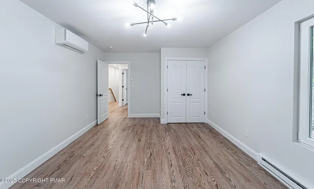 $699,900 | 5806 Decker Road, Bushkill, PA 18324