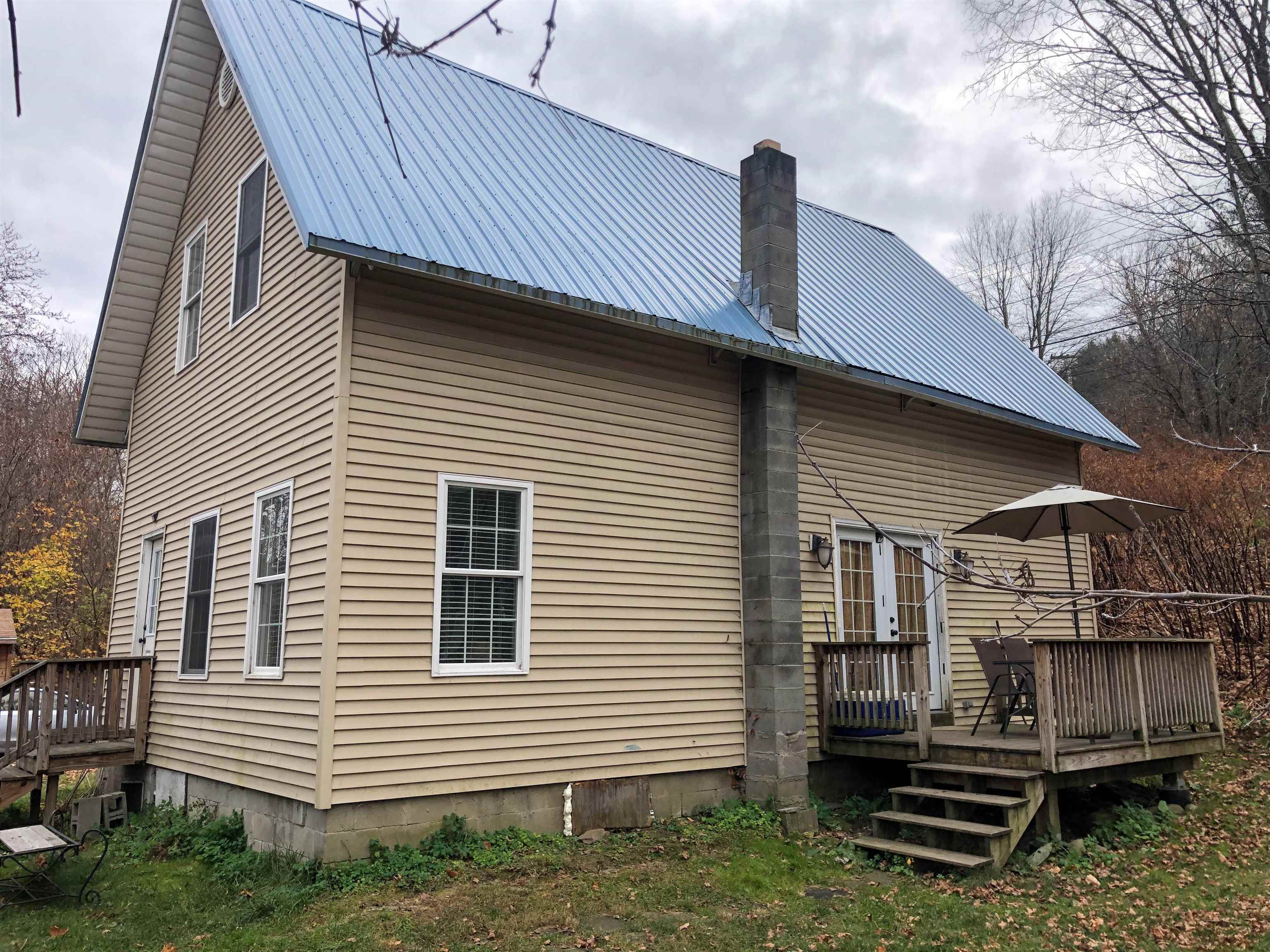33 Clinton Street Springfield, VT 05156 - Photo 13 of 27