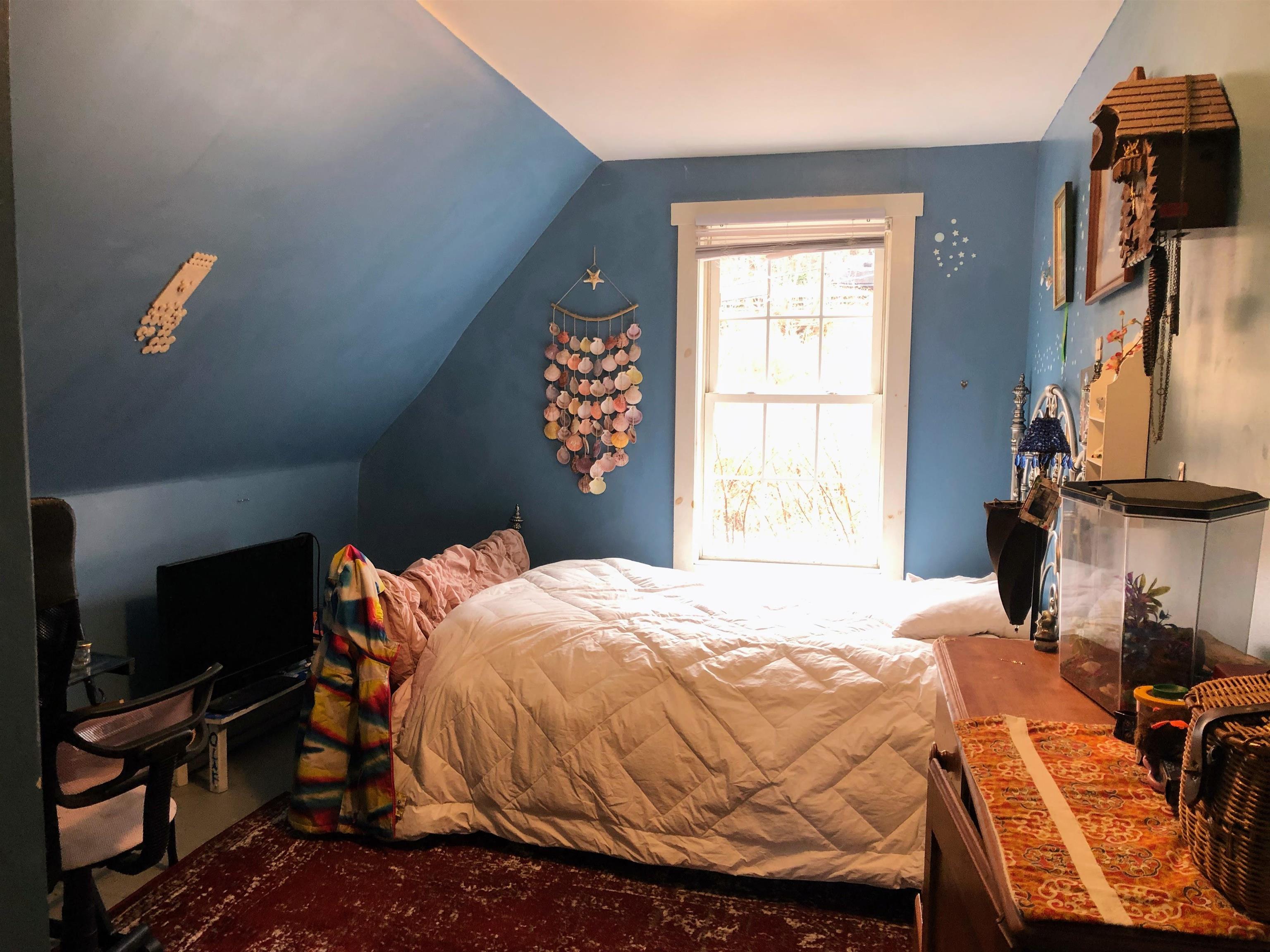 33 Clinton Street Springfield, VT 05156 - Photo 8 of 27