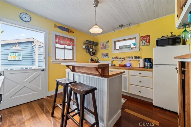 $1,615,000 | 222 South Broadway, Redondo Beach, CA 90277