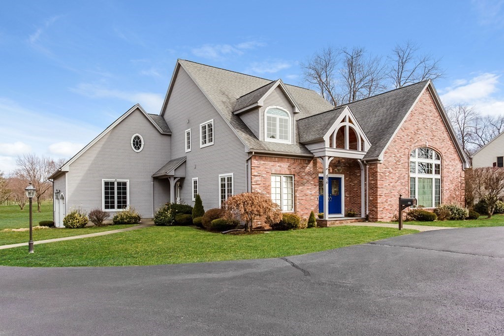 636 Wolf Swamp Road Longmeadow, MA 01106 - Photo 1 of 34