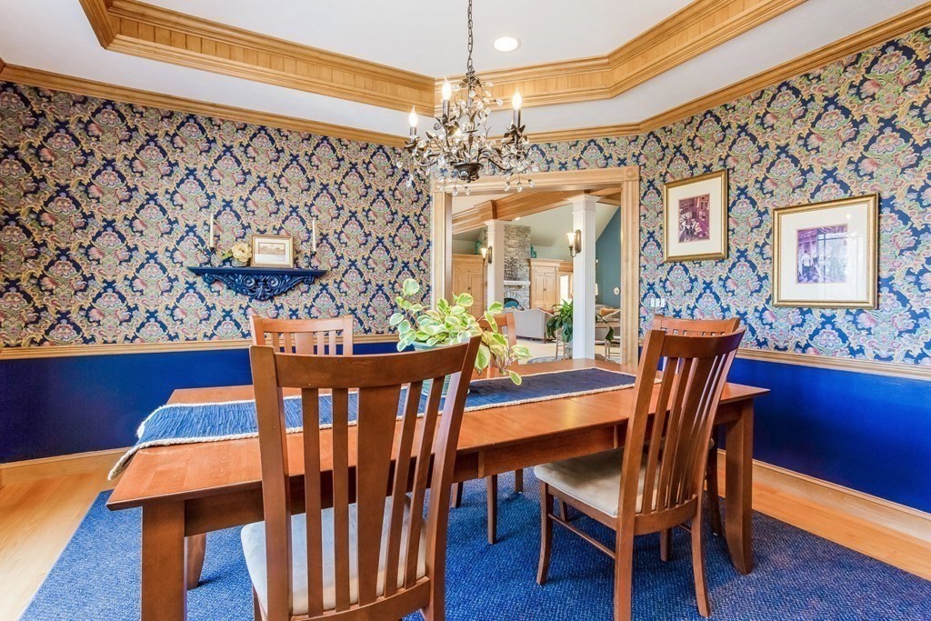 636 Wolf Swamp Road Longmeadow, MA 01106 - Photo 15 of 34