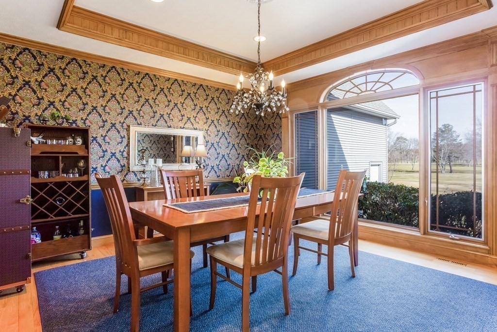 636 Wolf Swamp Road Longmeadow, MA 01106 - Photo 16 of 34