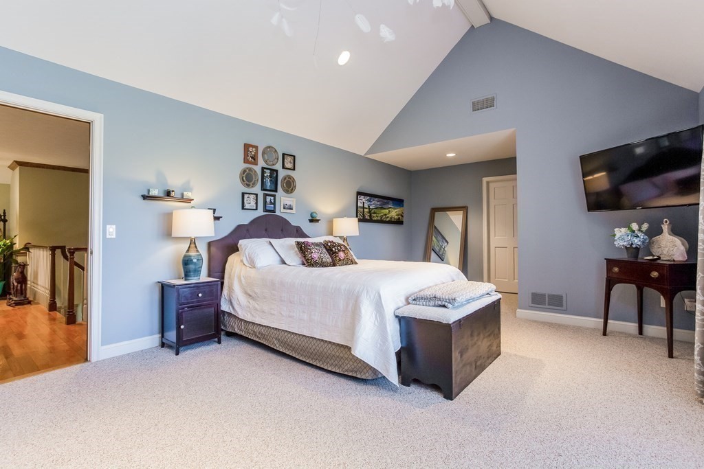 636 Wolf Swamp Road Longmeadow, MA 01106 - Photo 21 of 34