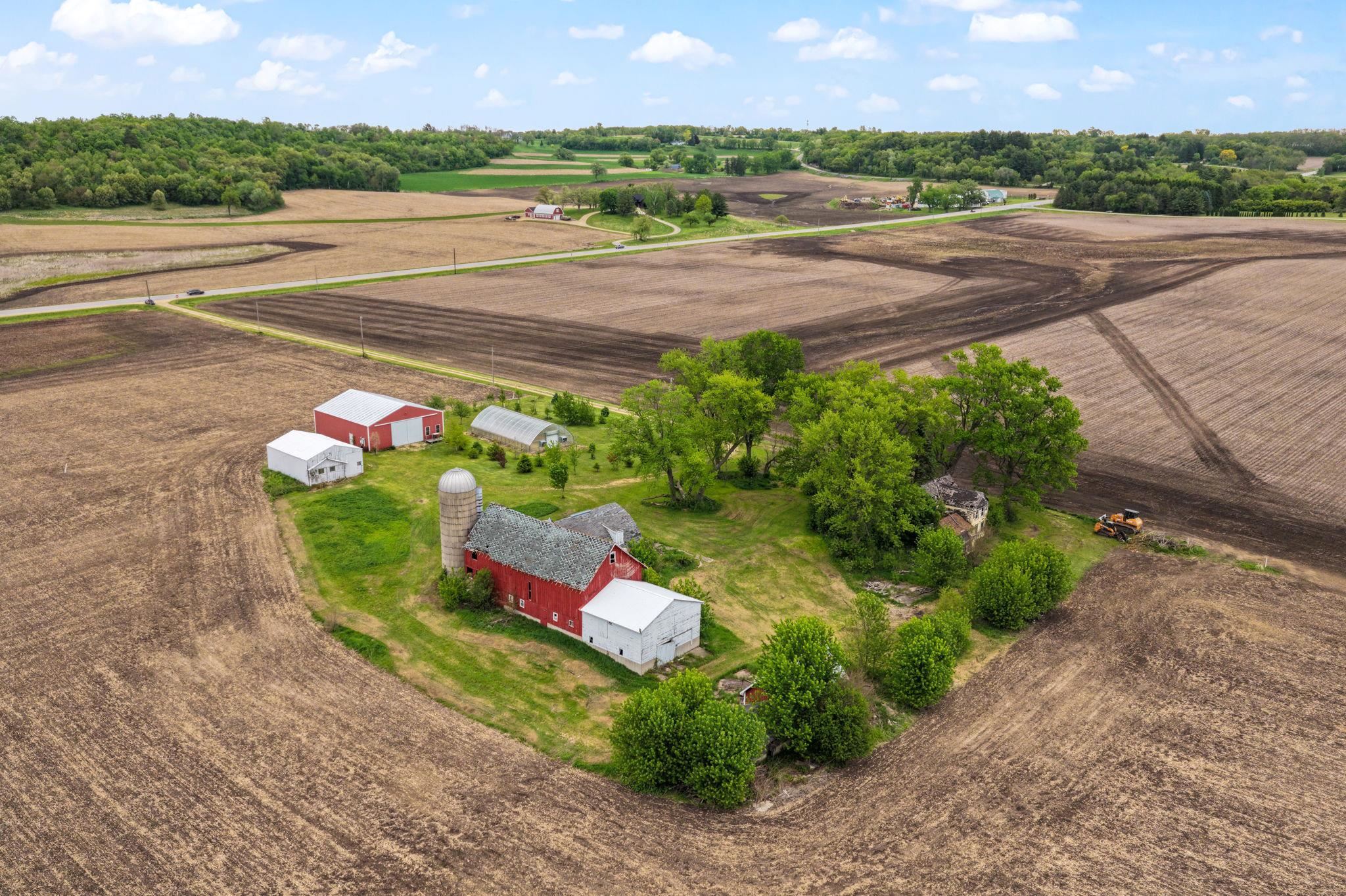 8349 West Mineral Point Road Cross Plains, WI 53528 - Photo 6 of 36